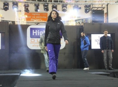 Highway AVM'de Konser Ve Defileye Büyük İlgi