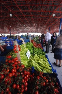 Melikgazi'de Semt Pazarlarında Donmuş Meyve Ve Sebze Denetimi