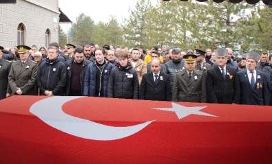 Kalp Krizi Sonu Hayatını Kaybeden Astsubay Askeri Törenle Uğurlandı