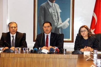 Kamu Başdenetçisi Şeref Malkoç Gaziantep'te