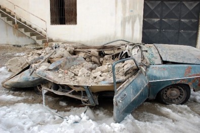 Manisa'da Değirmenin Çatısı Çöktü