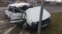 İZZET BAYSAL DEVLET HASTANESI - Bolu'da Trafik Kazası; 2 Yaralı