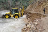 DOĞAL AFET - Burhaniye Belediyesi 24 Saat Çalışıyor