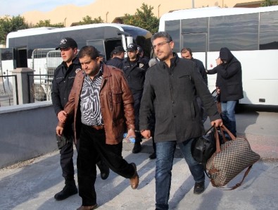 FETÖ'den Gözaltına Alınan 17 İş Adamı Adliyeye Sevk Edildi