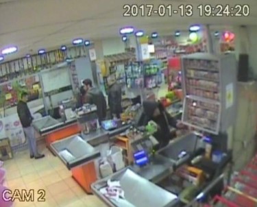 Adıyaman'da Marketten Sigara Çalan Hırsız Yakalandı