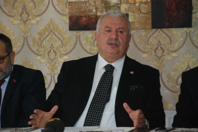 CHP'li Şahin'den Yeni Anayasa Değerlendirmesi