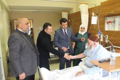 Din Görevlilerinden Hastalara 'Geçmiş Olsun' Ziyareti