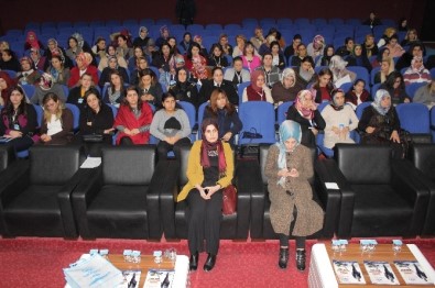 Elazığ'da 'Kadın Yasal Hakları Eğitimi' Semineri Verildi