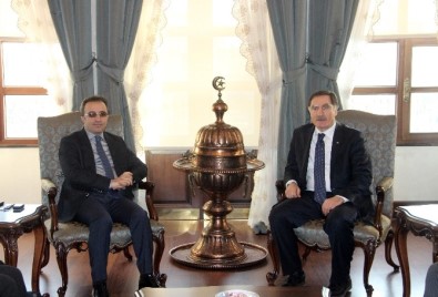 Kamu Başdenetçisi Şeref Malkoç Kilis'te