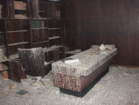 Satın aldığı dairedeki kasadan 5 tabanca çıktı