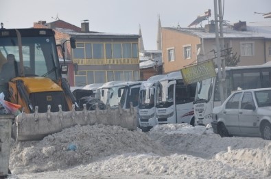 Selim Belediyesi'nin Karla Mücadelesi Devam Ediyor