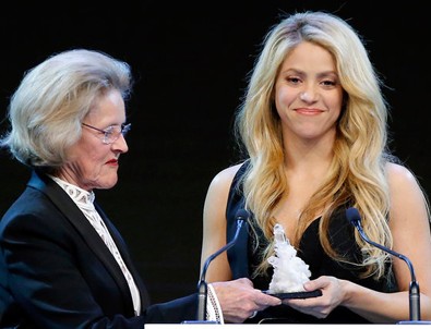 Shakira, yardım faaliyetleri nedeniyle ödüllendirildi
