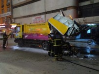 Adana'da Seyir Halindeki Çöp Kamyonu Yandı