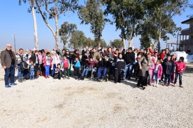 Engelli Çocuklar Adana'da Karla Buluştu