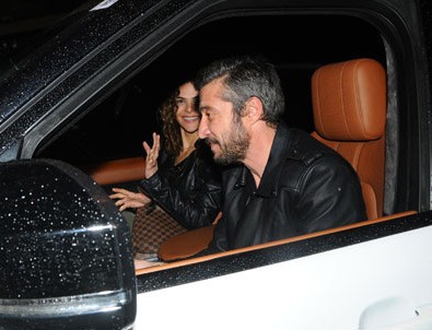 Gamze Topuz ile Tümer Metin aşk yaşıyor