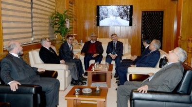 RTÜK Üyeleri Başkan Akyürek'i Ziyaret Etti