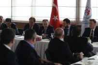 YILDIRIM DEMİRÖREN - Spor Bakanı Kulüp Başkanlarıyla Bir Araya Geldi