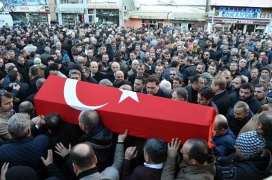 İstanbul'daki Saldırıda Hayatını Kaybeden Trabzonlu Genç Son Yolculuğuna Uğurlandı