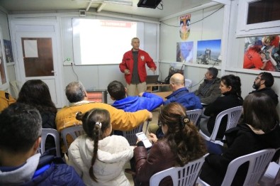 Milas'ta AKUT Gönüllülerine Arama Eğitimi