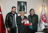 BUNDESLIGA - Mustafa Reşit Akçay Açıklaması 'Trabzonspor'un Ndiaye'yi İstemesi Bize Gurur Verir'