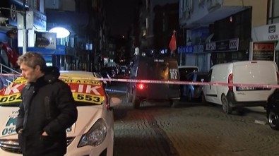 Polisten Zeytinburnu'nda Gece Kulübü Saldırganı İçin Operasyon