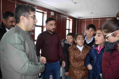 Varto'da Annesi İçin Kaymakamdan İş İstedi