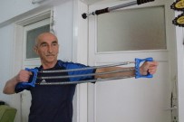 64 Yaşında Gençlere Taşıyor Açıklaması Hedefi Guiness'e Girmek