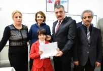 YARIYIL TATİLİ - Başkan Gürkan Öğrencilere Karne Dağıttı