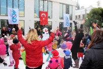 YARIYIL TATİLİ - Bodrum'da Kar Sevinci