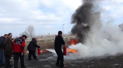 Çavdarhisar Devlet Hastanesi'nde Yangın Tatbikatı