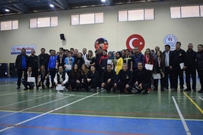 Okullar Arası Badminton Müsabakaları Sonuçlandı