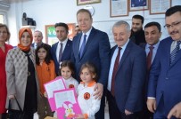 NUMAN HATIPOĞLU - Trabzon'da Yaklaşık 140 Bin Öğrenci Karnelerini Alarak İlk Yarı Tatiline Girdi