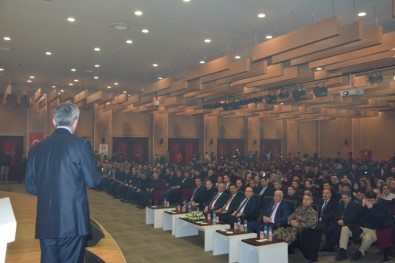 Siirt'te '15 Temmuz Darbe Girişimi Ve Gençlik' Konulu Konferans Düzenlendi