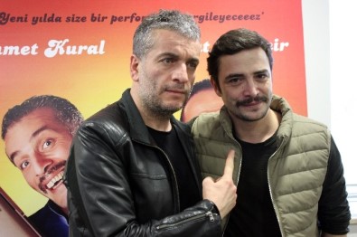 Ünlü Oyuncular Ahmet Kural Ve Murat Cemcir'den Yeni Dizi Sinyali