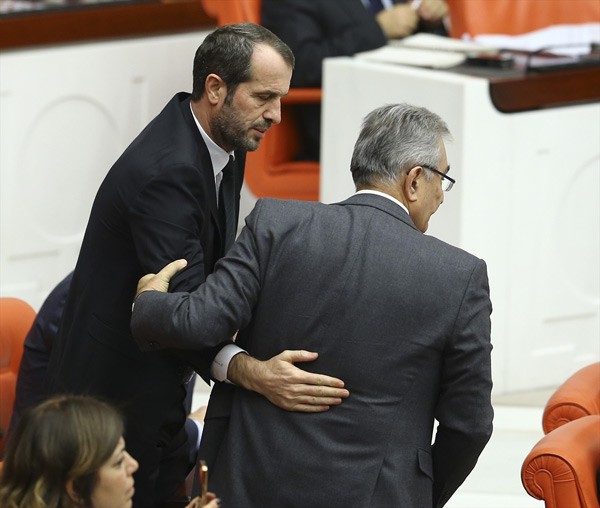 Saffet Sancaklı: Bir mucize bekliyoruz Allah'tan