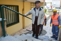 Muratpaşa Belediyesi'nden 97 Yaşındaki Bekir Dede'ye Tırabzan