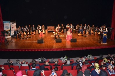 Sultanbeyli'de Aşık Nusret Sümmanioğlu Ve Şehitler İçin Anma Gecesi