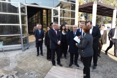 Vali Demirtaş Adana Müze Kompleksinde İncelemede Bulundu
