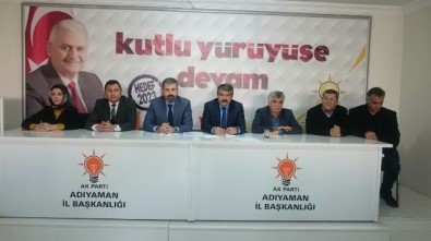 AK Parti Eski Başkanlarla 'Referandumu' İstişare Etti