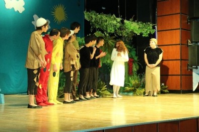 Büyükşehir'den Karne Hediyesi