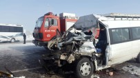 ZİNCİRLEME KAZA - Erzurum'da Zincirleme Kaza Açıklaması 24 Yaralı