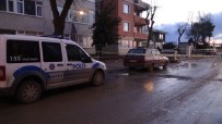 SAUNA - İstanbul'da Bir Kişi Aracında İntihar Etti