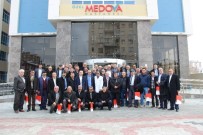 EMEKLI SANDıĞı - Medova Hastanesi, Muhtarları Ağırladı