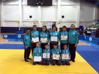 KOCAPıNAR - Salihli Judoda Madalyalarla Döndü