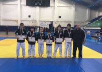 CENGIZ ERGÜN - Büyükşehirin Yıldızları Yarı Finalde