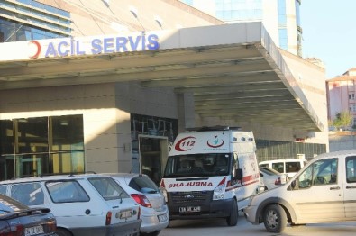 Siirt'te Minibüs Devrildi Açıklaması 13 Yaralı