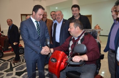 Tokat'ta Engellilere Akülü Tekerlekli Sandalye Desteği