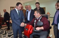 RECEP GÖKÇE - Tokat'ta Engellilere Akülü Tekerlekli Sandalye Desteği