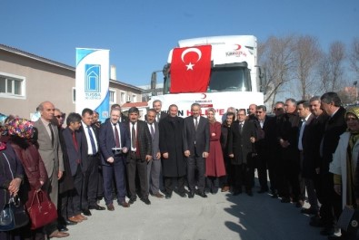 Tuşba Belediyesinden Halep'e Bir Tır Yardım