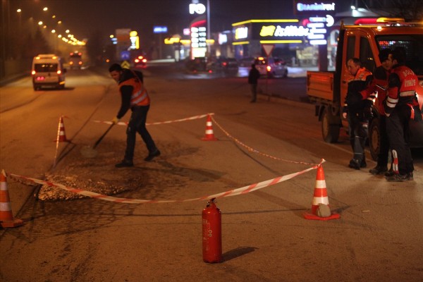 Yola dökülen madde paniğe neden oldu